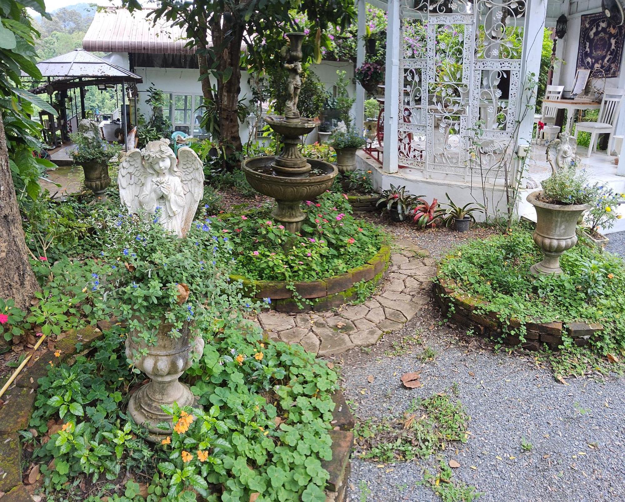 Balmy Hideout Cafe & Homestay Banhuajkeo Kültér fotó